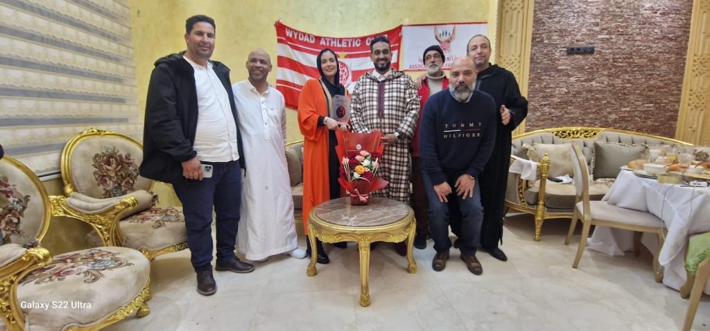 جمعية العائلة الودادية تكرم وجها نسائيا بارزا بمناسبة عيد المرأة الأممي ب