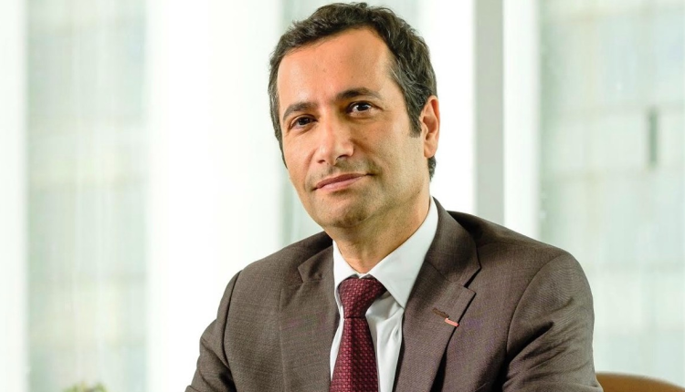 بنشعبون في منصب المدير العام لمجموعة اتصالات المغرب، وهو المنصب الذي كان يشغله سابقاً بصفته رئيساً لمجلس الإدارة الجماعية