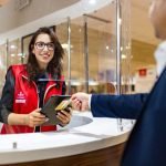 الخطوط الملكية المغربية ومجموعة البريد بنك يعيدان ابتكارتجربة المسافر